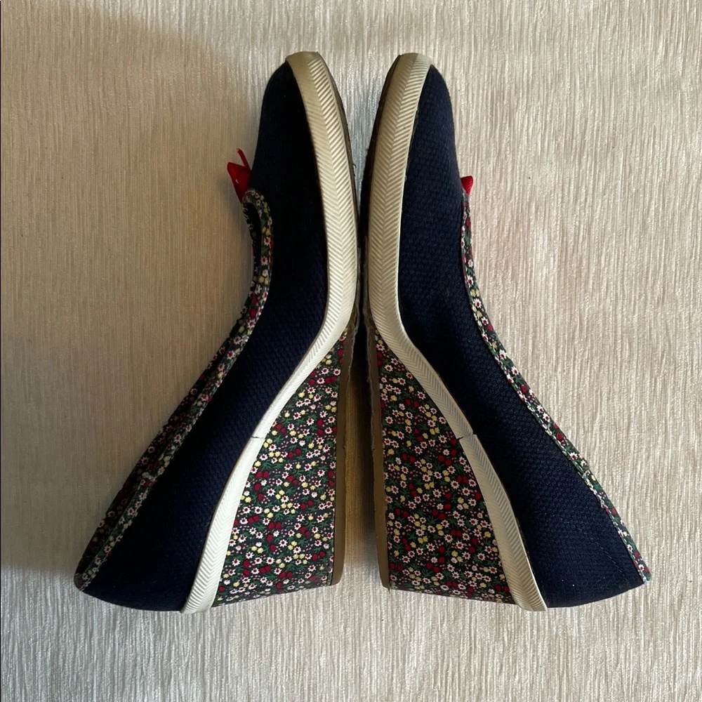 Keds Women's Navy with Red Bows & Floral Trim 7M - Picture 10 of 11